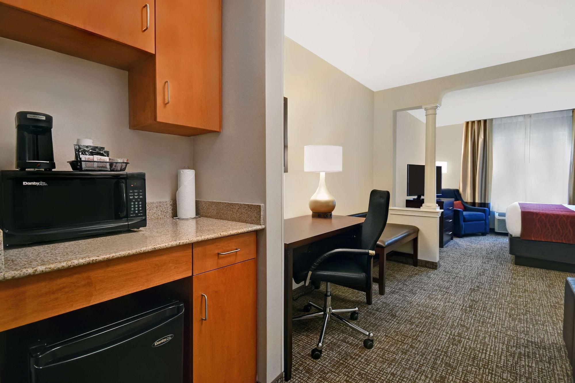 Comfort Inn & Suites Wilton Extérieur photo
