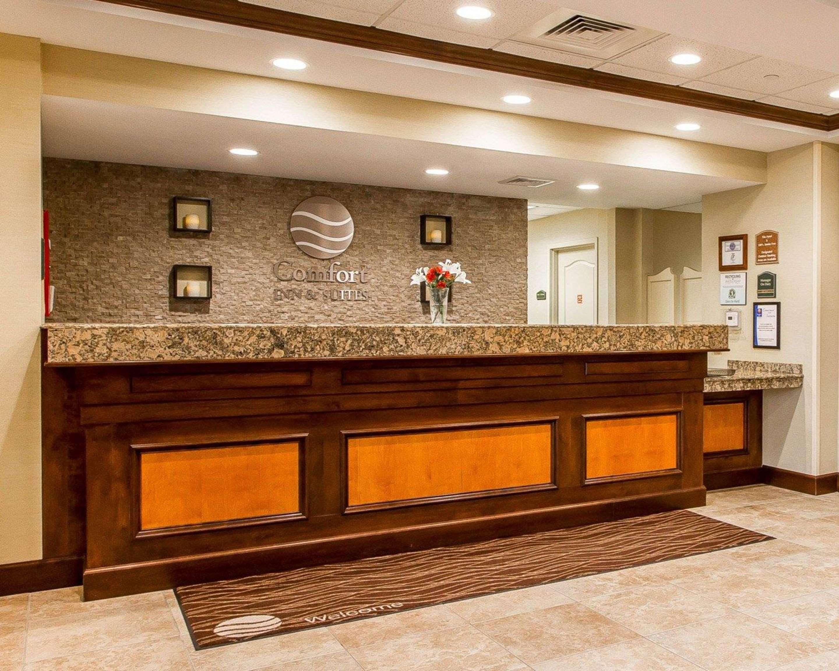 Comfort Inn & Suites Wilton Extérieur photo