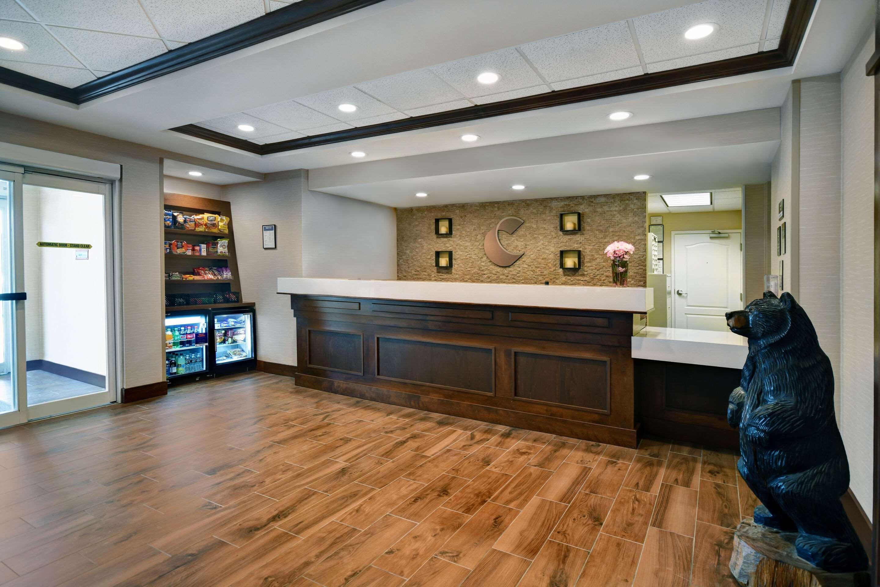 Comfort Inn & Suites Wilton Extérieur photo