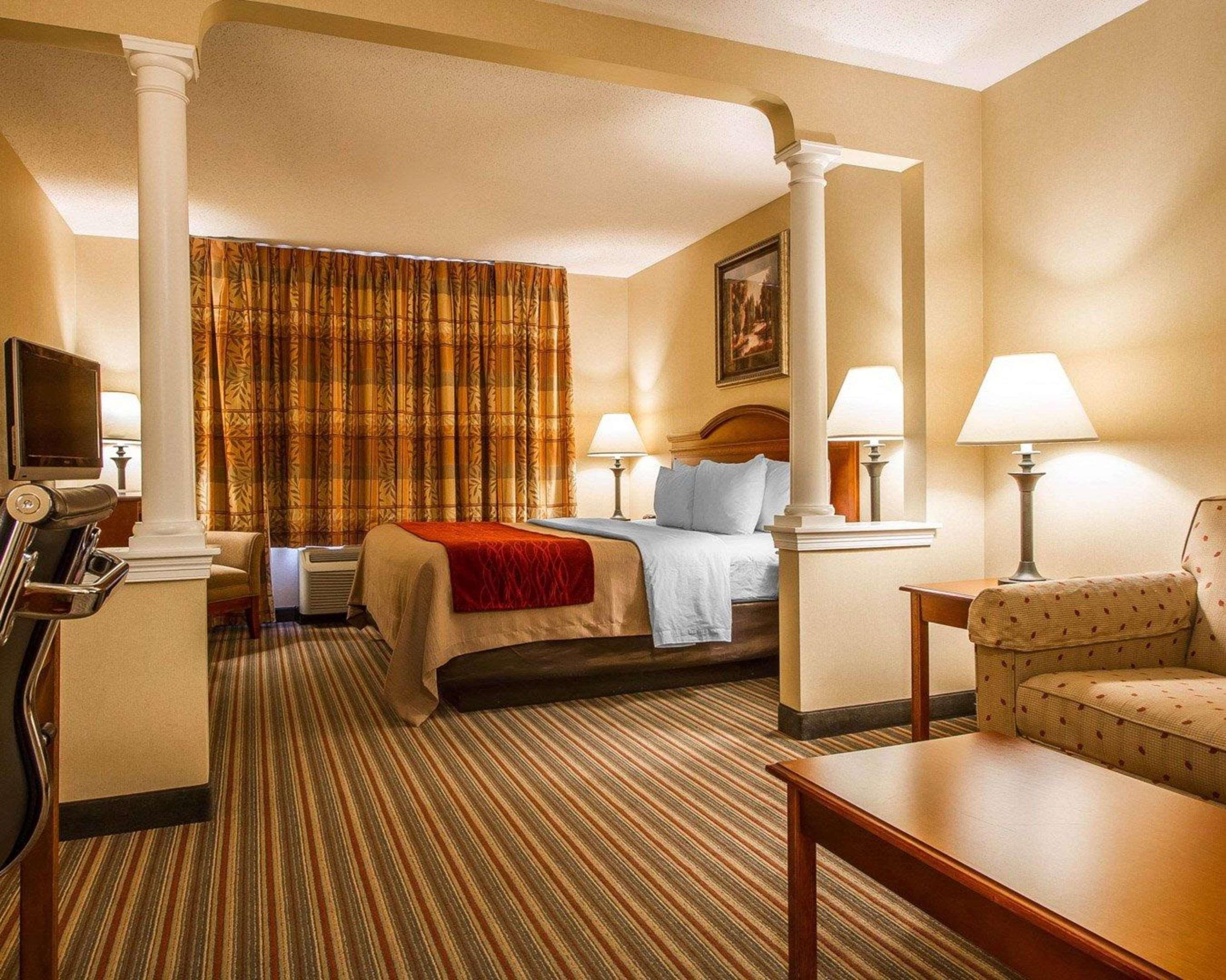 Comfort Inn & Suites Wilton Extérieur photo