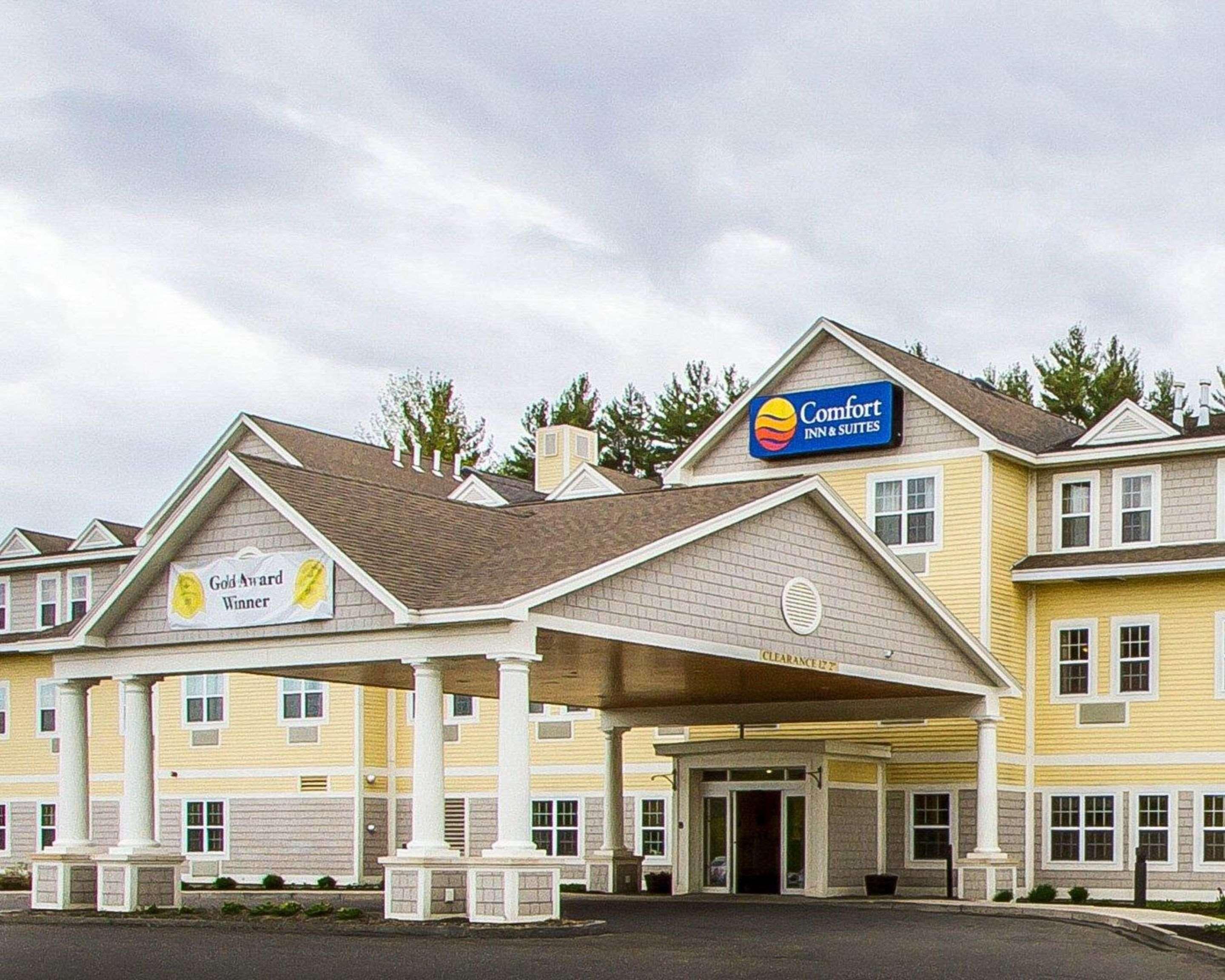 Comfort Inn & Suites Wilton Extérieur photo