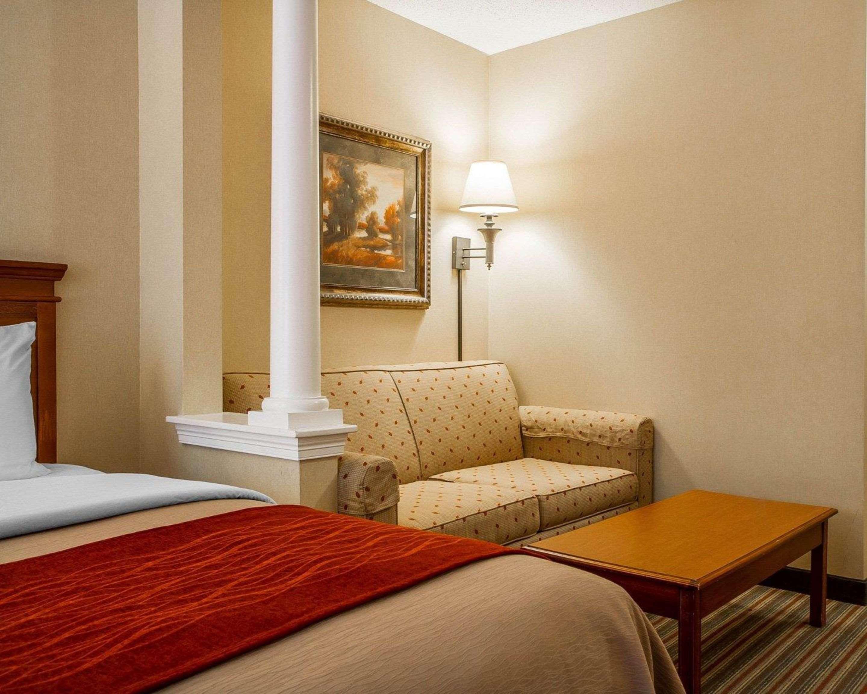 Comfort Inn & Suites Wilton Extérieur photo